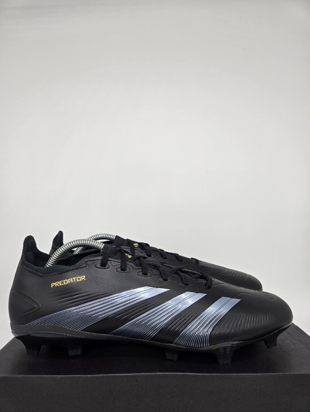 adidas Men's Predator Pro FG IF6347 Soccer Cleats Shoes Size 11.5 - Picture 3 of 8